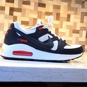 2018 Nike AirMAX Shoe.